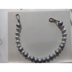 Piramit boncuklu çanta sapı