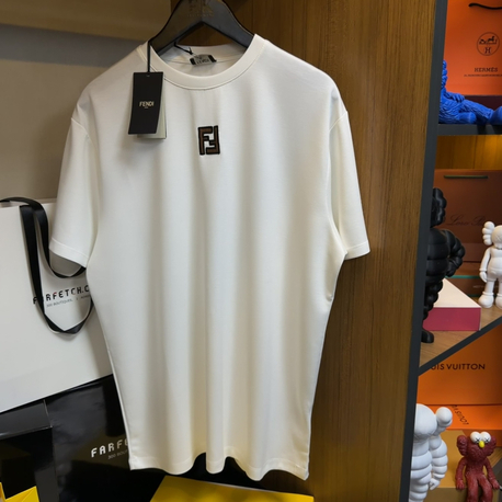 Fendi Logo T-shirt ( İthal-Ütü İstemez-NFC Aktif)