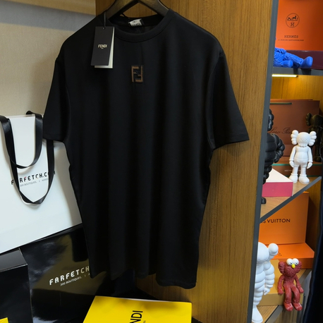 Fendi Logo T-shirt ( İthal-Ütü İstemez-NFC Aktif)