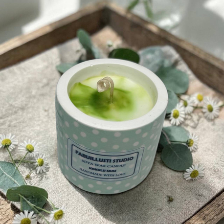 Mint Yeşili Puantiyeli Dekoratif Mum | Vernikli, Çizmez Tabanlı Şık Tasarım 6x7 cm
