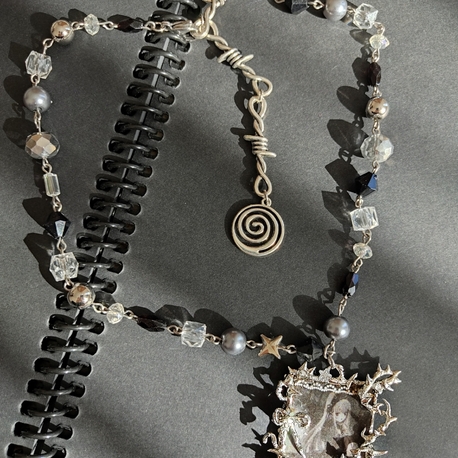 Suigintou Framed Pendant