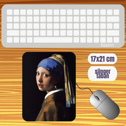 İmci küpeli kadın Mousepad