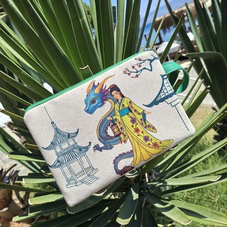 Ejderhalı Kız Clutch