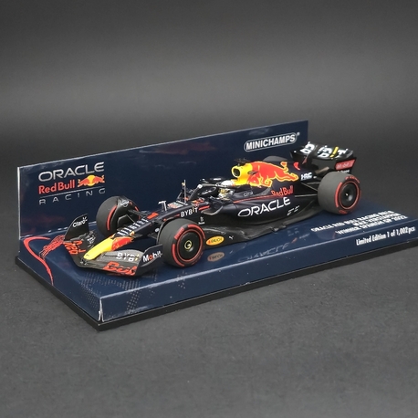 1:43 Minichamps Redbull Oracle RB18 Max Verstappen 2022 Dünya Şampiyonu 