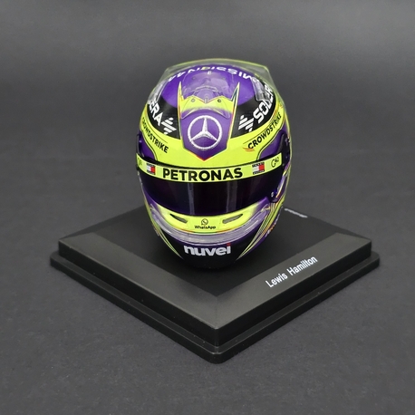 1:5 Lewis Hamilton 2024 Kask Figürü