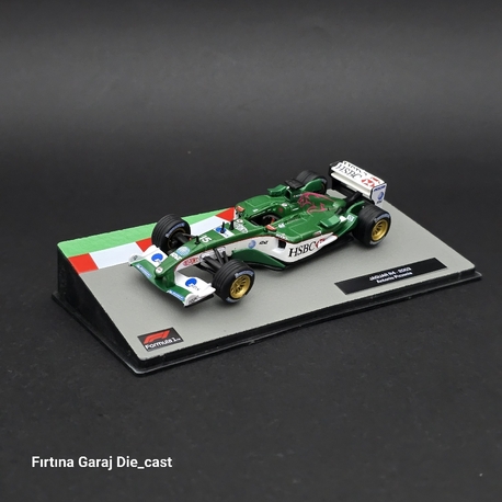 1:43 Jaguar R4 2003