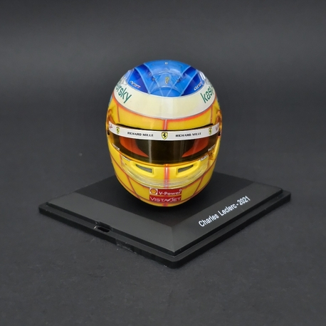 1:5 Charles Leclerc Ferrari 2021 Kask Figürü 