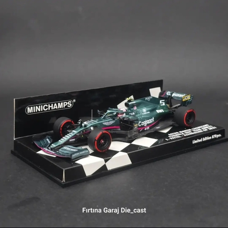 1:43 Minichamps Aston Martin AMR21 Sebastian Vettel 2021