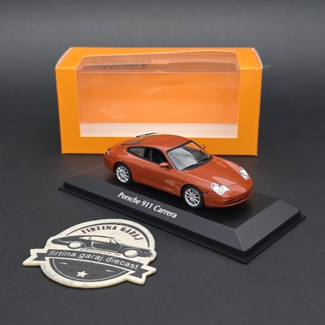 1:43 Porsche 911 Carrera