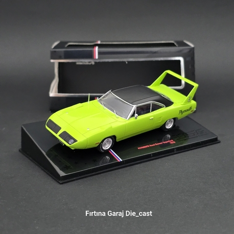 1:43 Plymouth Road Runner Superbird
