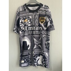 siyah desenli arsenal forması