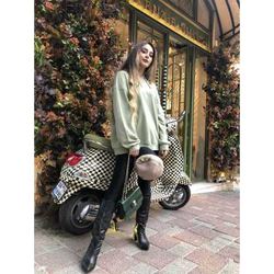 Kapüşonlu mint yeşili sweatshirt