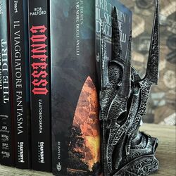 Sauron Kitap Tutucusu