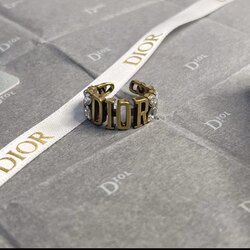Dior yüzük