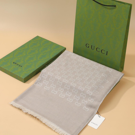 Gucci şal