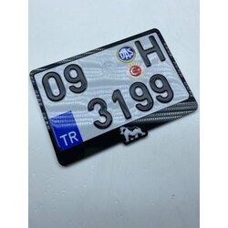 CAM VERNİK + KORUYUCU CİLALI MOTOR APP PLAKA + ÖZEL TASARIM KESİK PLEKSİ PLAKALIK (15-25)
