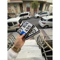 CAM VERNİKLİ + CİLALI MOTOR BİSİKLET APP PLAKA + PLEKSİ PLAKALIK (12-18)