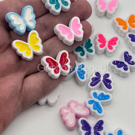 Beyaz Renkli Kelebek Model Plastik Boncuk 20Adet