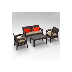 4 Kişilik Raddan Desenli Plastik Ergonomik Oturma Grubu Camlı Sehpa