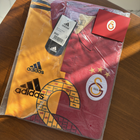 Galatasaray 2004-2005 100. Yıl Forma 