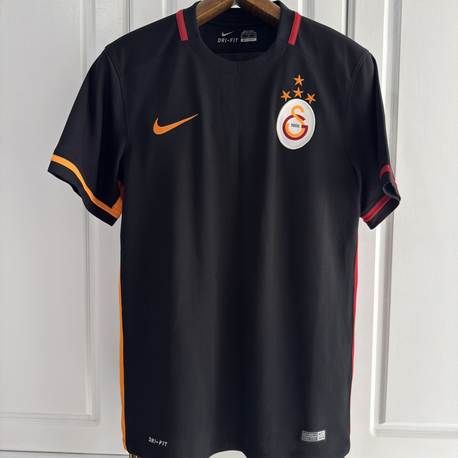 Galatasaray 2015-2016 Nike Forma