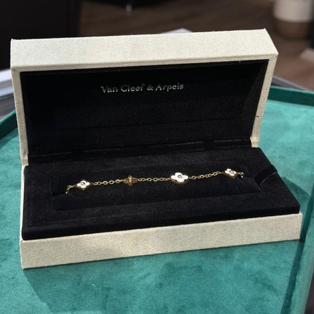 Van Cleef Çelik Bileklik