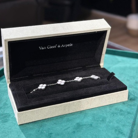 Van Cleef Çelik Bileklik