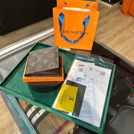 Louis Vuitton Cüzdan