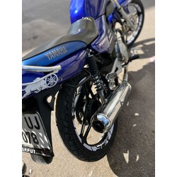Parlak Beyaz Yamaha YBR 125 Jant Şeridi