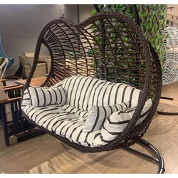 çift kişilik rattan salıncak