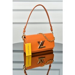 LOUIS VUITTON - Twist West