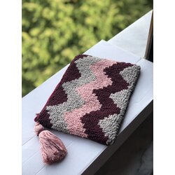 Bordo desenli clutch çanta