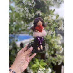 Kalpli Romantik Keçe Bebek