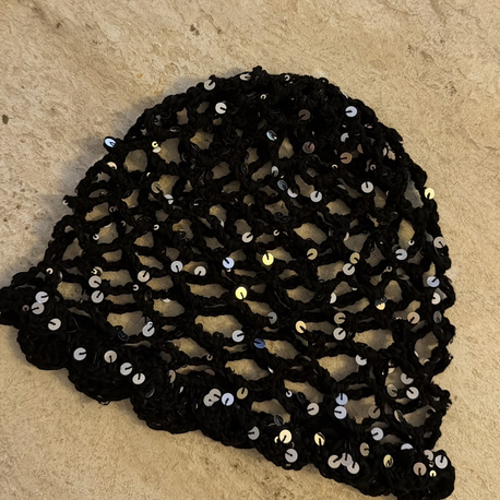 Siyah pullu bandana 