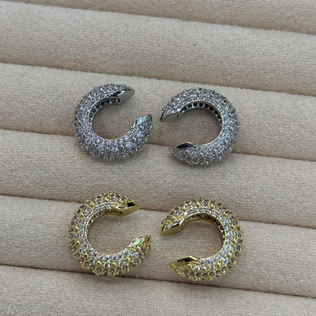 TaşlıEarCuff