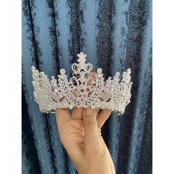 Crown Marmara 