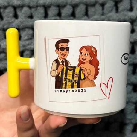 KARİKATÜR FOTOĞRAFLI KUPA BARDAK – KİŞİYE ÖZEL, EĞLENCELİ VE UNUTULMAZ! ☕️
