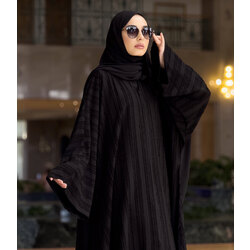 Reem Abaya ve Şalı