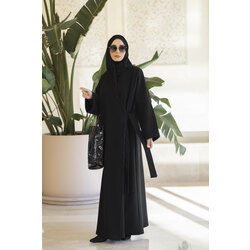 Kuşak detaylı kaşe abaya