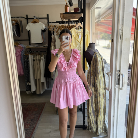 Pembe Yakası Volanlı Mini Elbise