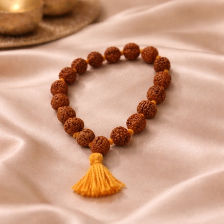 Rudraksha bileklik