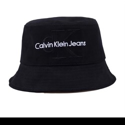 celvin Klein şapka 