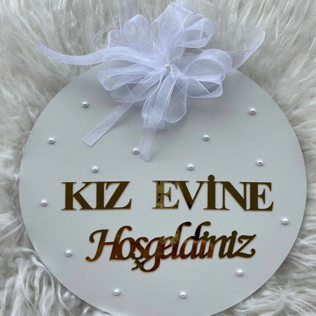 Ahşap Kapı Süsü Kız Evine Hoşgeldiniz 30 cm
