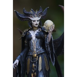 Diablo IV Lilith Figürü: Ölümsüz Kötülüğün İncisi