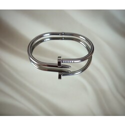 Cartier Çivi Kelepçe