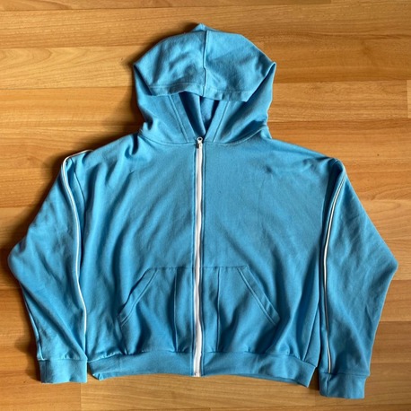 Bebek Mavisi Omuzlarda Biyeli Fermuarlı Kapüşonlu Hoodie