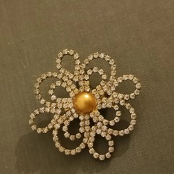 Kristal Taşlı Broş