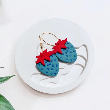 Blue Strawberry