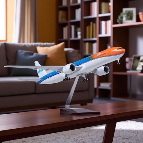 Boeing 777 KLM Royal Dutch Airlines Maket Uçak 1:157 Ölçek 47 cm Dekoratif Model