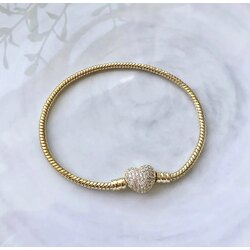 Taşlı kalp charm pandora